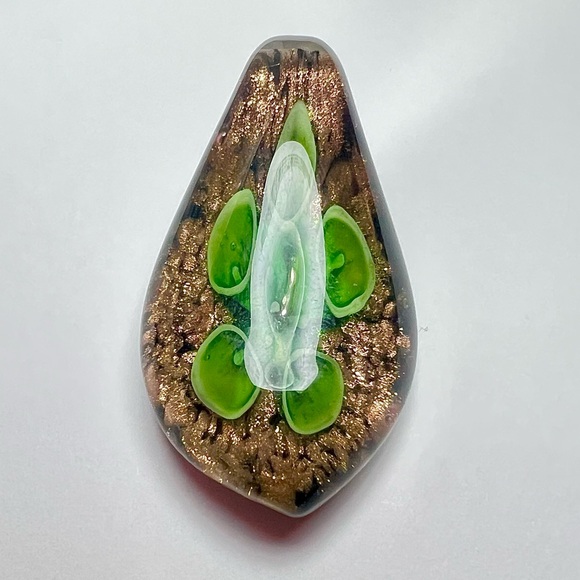 Vintage Jewelry - Hand-Blown Vintage Glass Pendant • Green Flower Art Glass Teardrop